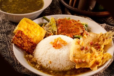 rawon pecel