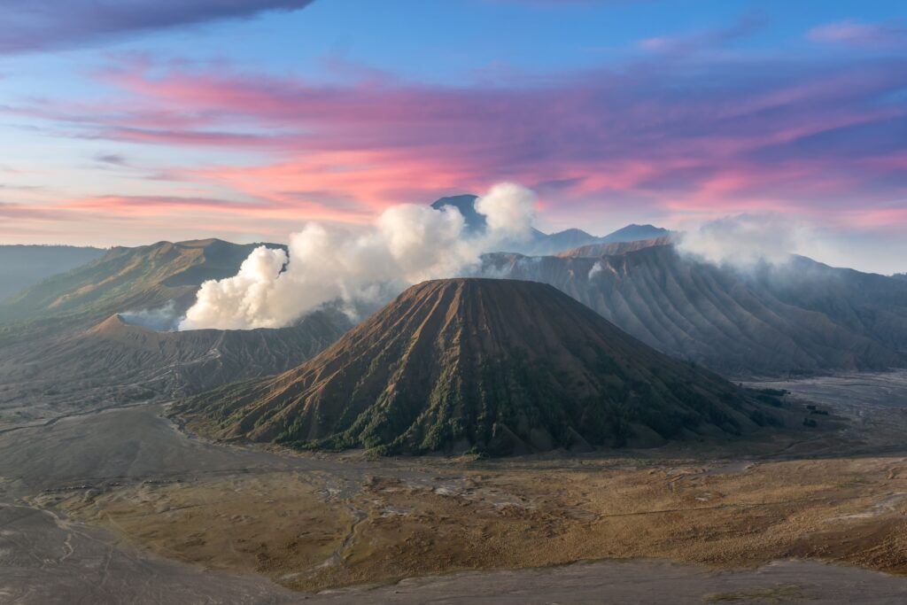 mitos vs fakta tentang gunung bromo