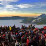 Bromo di Musim Kemarau vs Musim Hujan: Mana yang Lebih Keren?