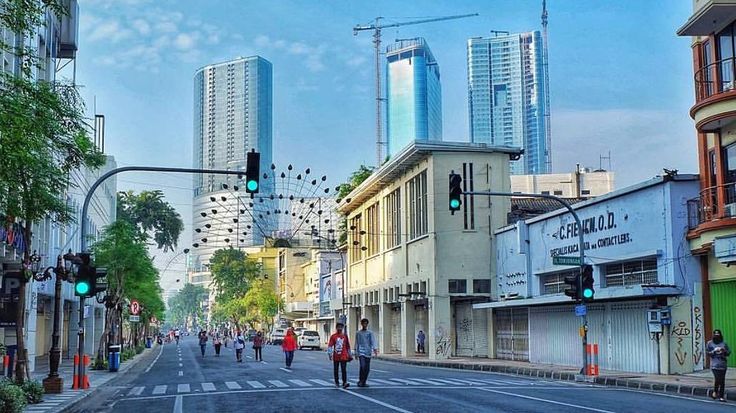 tunjungan street