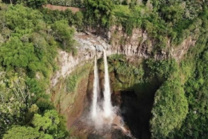 Keindahan Coban Sriti, Air Terjun Tersembunyi di Lumajang yang Masih Alami