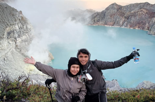 hiking kawah ijen
