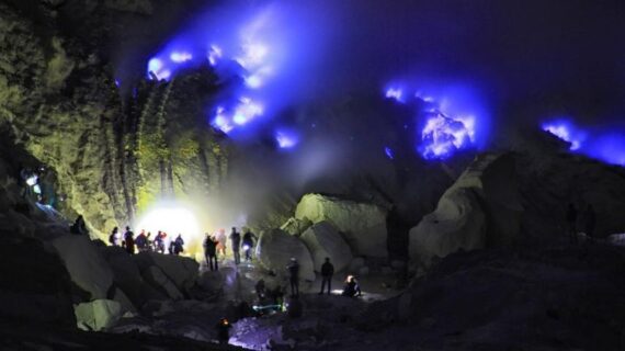 Pendakian Kawah Ijen: Panduan Lengkap untuk Pemula hingga Menikmati Blue Fire