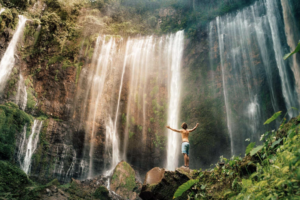 Tips dan Persiapan Menuju Tumpak Sewu Waterfall agar Liburan Lebih Aman