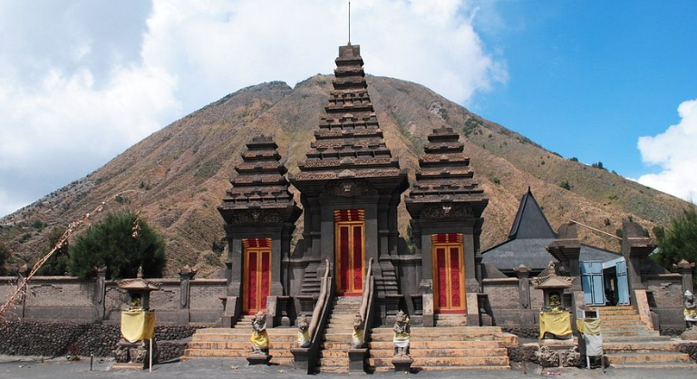 pura luhur poten