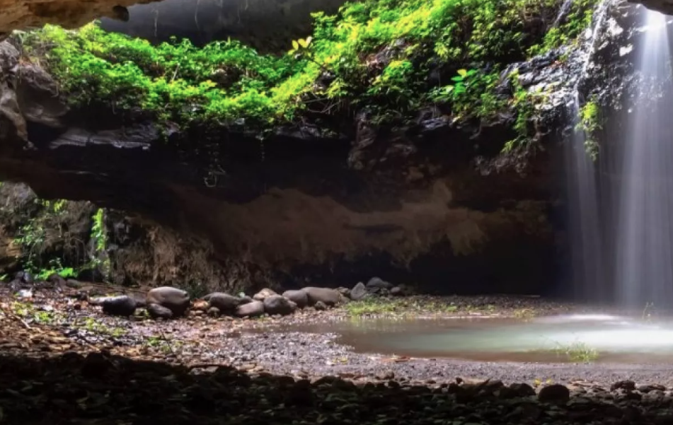 air terjun antrukan pawon