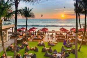 rekomendasi beach club