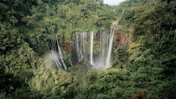 4 Tempat Wisata Pronojiwo yang Wajib Masuk Wishlist