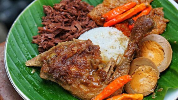 Kuliner Viral Jogja: Rekomendasi Makanan Hits yang Wajib Dicoba Saat Liburan